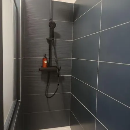 Neuf Pour 4 Personnes Apartment